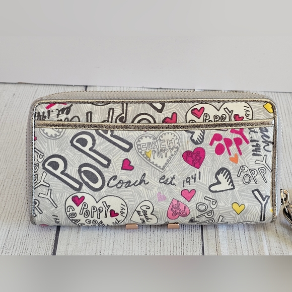 EUC Coach Y2K Bandana Graffiti Butterfly Shoulder Bag (F15712) & Wallet Set - Picture 12 of 16